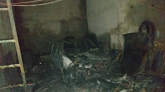 شب گذشته یک کارگاه صافکاری در جنوب تهران دچار حریق شده و در آتش سوخت.