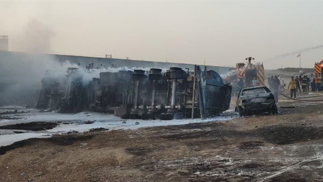 مدیرکل ستاد مدیریت بحران استانداری اصفهان گفت: تانکر حامل سوخت نفت در محور جاده‌ای میمه ـ دلیجان در محدوده قرقچی واژگون و دچار حریق شد. راننده‌ تانکر نیز مصدوم شد و هم‌اکنون در بیمارستان تحت‌ درمان است.