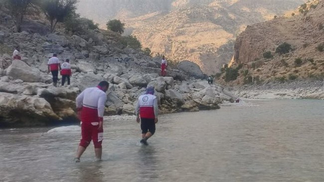 زوج جوان از اهالی بوانات استان فارس صبح امروز در برکه شیخ ماجد روستای شکرویه بخش شیبکوه شهرستان بندرلنگه غرق شدند.