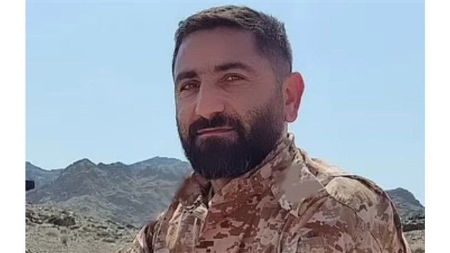 سرهنگ پاسدار «سیدمرتضی حسینی» حین ماموریت آموزشی در منطقه مرزی سراوان به شهادت رسید.