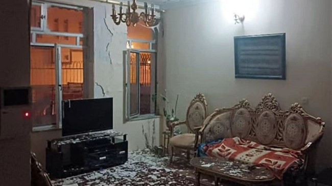 سرپرست اورژانس ۱۱۵ کهگیلویه‌وبویراحمد گفت: انفجار یک منزل مسکونی در منطقه نجف آباد شهر یاسوج سه مصدوم برجای گذاشت.
