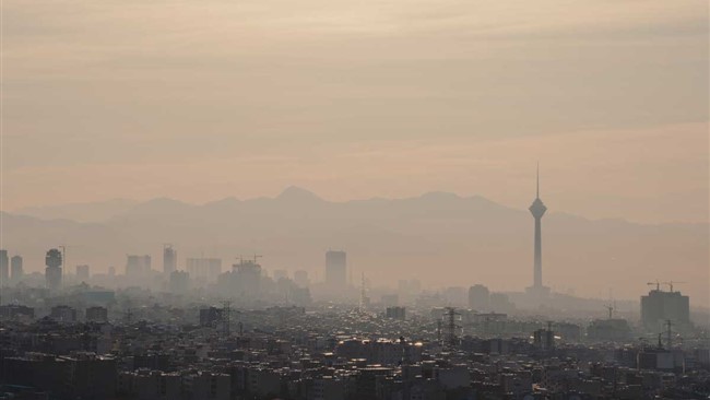 بر اساس اعلام شرکت کنترل کیفیت هوای تهران، میانگین کیفیت هوای پایتخت هم‌اکنون (۱۵ بهمن‌ماه) در شرایط ناسالم برای گروه‌های حساس قرار دارد.