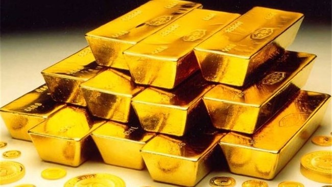 کاهش ارزش دلار و سود اوراق قرضه خزانه‌داری آمریکا قیمت طلا را در معاملات روز چهارشنبه تثبیت کرده است.