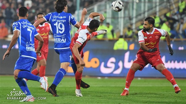 کاپیتان های تیم های فوتبال پرسپولیس و استقلال تهران در بین ترین های دربی ۱۰۳ قرار دارند.