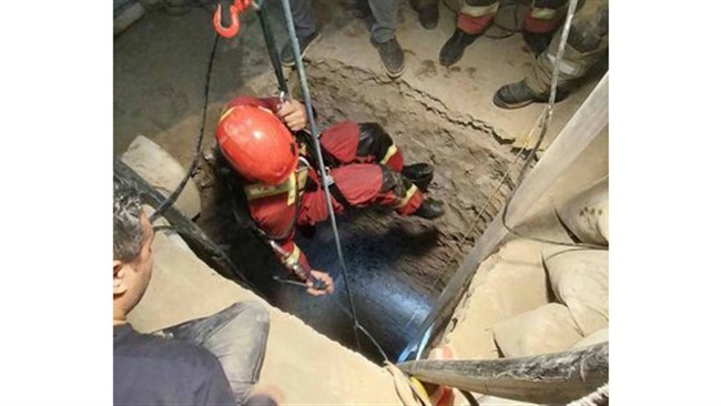 سخنگوی سازمان آتش‌نشانی و خدمات ایمنی شهر تهران از سقوط مرگبار یک کارگر به عمق ۷۰ متری چاهی در جنوب تهران خبرداد.
