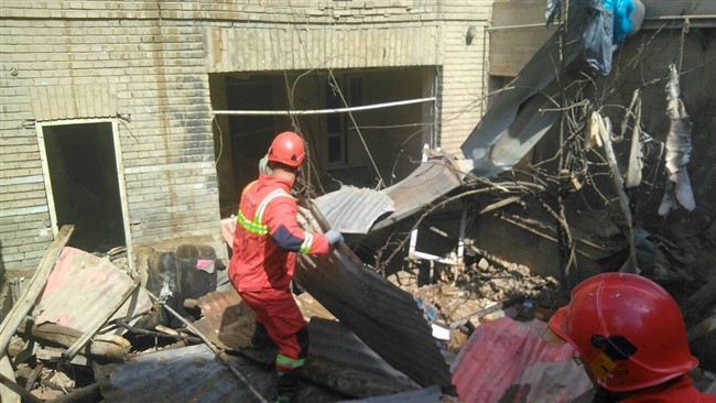 رئیس سازمان آتش‌نشانی و خدمات ایمنی شهرداری اهواز از کشته شدن دو نفر و مصدوم شدن یک تن بر اثر انفجار گاز در یک منزل مسکونی خبر داد.