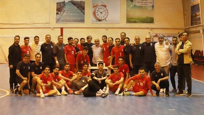 تمرین تیم ملی فوتسال ایران جهت آماده سازی برای جام ملت های آسیا با حضور حسین طیبی برگزار شد.