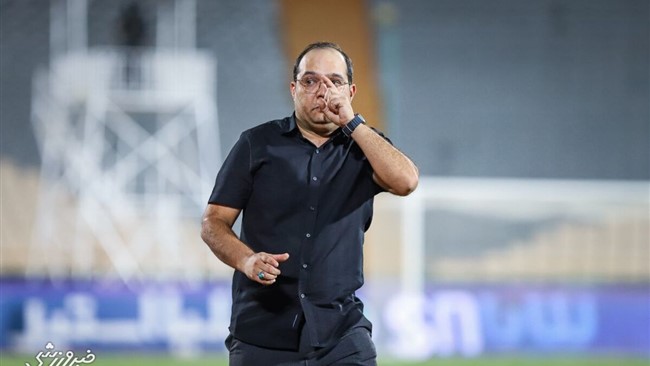 هیات مدیره باشگاه ذوب آهن با استعفای محمد ربیعی در هدایت تیم فوتبال این باشگاه مخالفت کرد.