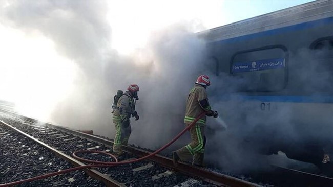یکی از کارگران قطار مسافربری رجا در حادثه آتش سوزی امروز مصدوم شد.