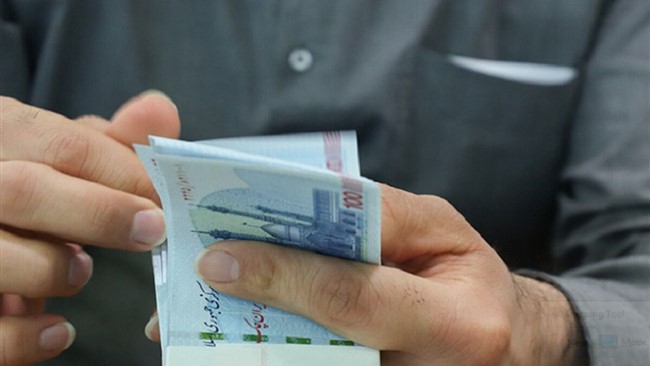 معاون بانک مرکزی با بیان اینکه امسال مدل جدید اعتبار سنجی بانکی علمیاتی می‌شود، گفت: در مدل جدید عوامل جدید مانند محکومیت مالی، جرایم رانندگی، صدک بندی یارانه هم در نظر گرفته می‌شود و دیگر مانند روال فعلی رفتار افراد در پرداخت اقساط تسهیلات تنها ملاک رتبه بندی نخواهد بود.