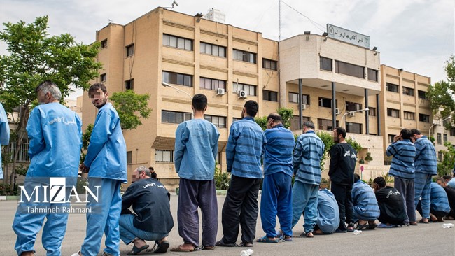 معاون مبارزه با سرقت پلیس آگاهی فراجا از دستگیری ۸۴ مالخر و ۱۱۵۶سارق در اجرای اولین مرحله در طرح مبارزه با سرقت‌های خرد در کشور خبر داد.