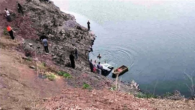 رییس پلیس آگاهی کردستان از بازداشت قاتل تحت تعقیب و عامل حادثه سقوط خودرو به سد داریان در این شهرستان خبر داد.