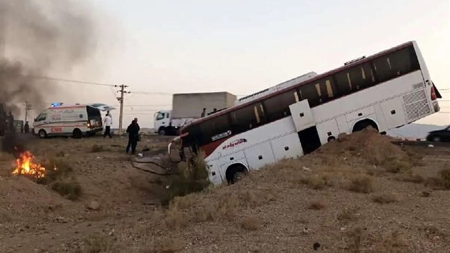 در روزهای اخیر خبرهایی در خصوص سوانح اتوبوسی زائران کربلا در کشور منتشر شده است که متاسفانه در بعضی از این سوانح شماری از زائران فوت و عده ای دیگر مصدوم و روانه مراکز درمانی شده اند.