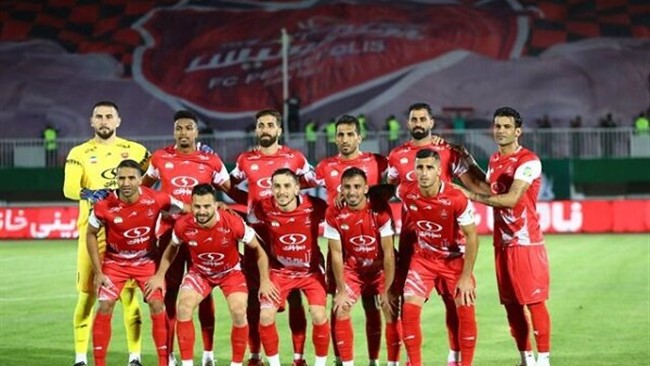 سرمربی پرسپولیس گفت:از نقل و انتقالات پرسپولیس راضی‌ هستم.