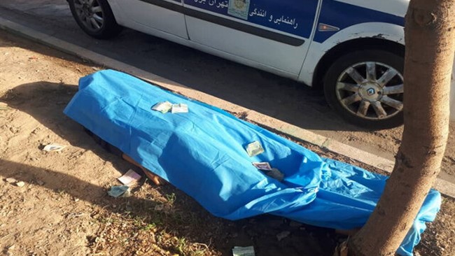 رئیس پلیس راه استان اصفهان از فوت دو نفر تماشاگر صحنه تصادف در محور شاهین شهر خبر داد.