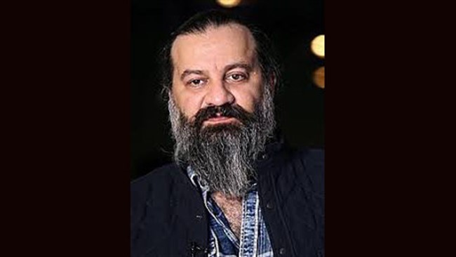 مهراب قاسمخانی نویسنده و فیلم‌نامه نویس سینما تصویری جالب از خودش در قامت یک جنگجو را به اشتراک گذاشت.