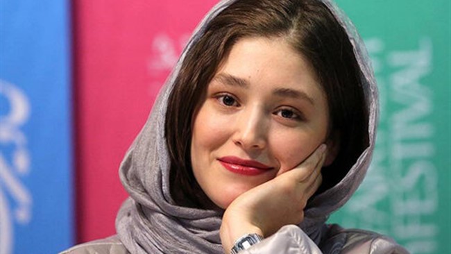 فرشته حسینی بازیگر سینما تصویری از گریم متفاوت خود در فیلم جدیدش را منتشر کرد.