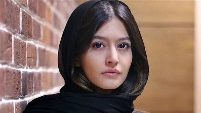 پردیس احمدیه با انتشار یک استوری به حواشی خبر بازداشت پژمان جمشیدی بازیگر سینما واکنش نشان داد.