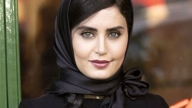 الناز شاکردوست تصویر جدیدی از خود با گریم مردانه فیلم «کج پیله» در اینستاگرام منتشر کرد.