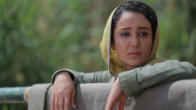 استایل خاص و ترندی ساقی حاجی‌پور در چهل و دومین جشنواره بین‌المللی فیلم کوتاه تهران توجه‌ها را جلب کرد.