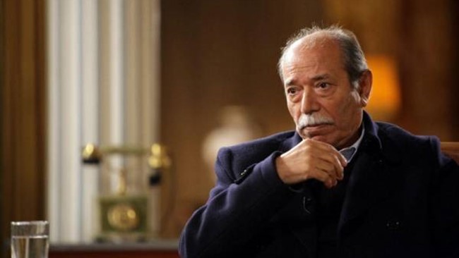 عکس جدیدی از علی نصیریان در شبکه‌های اجتماعی منتشر شده که کاهش وزن شدید و تغییر چهره این بازیگر کاربران را نگران کرد.