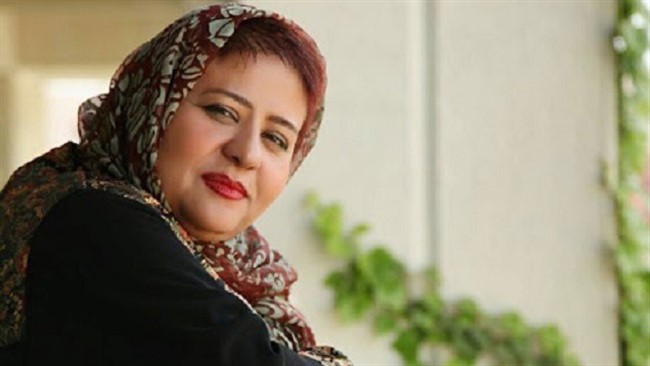 تصویری از استایل مجلسی رابعه اسکویی در مراسم عروسی آرام جعفری و بابک انصاری مورد توجه قرار گرفته است.