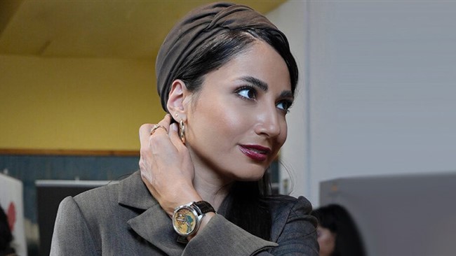سمیرا حسن‌پور، یک استوری جذاب و پربازدید از کافه‌گردی‌اش با تهمینه میلانی، در شبکه‌های اجتماعی منتشر کرد.
او از طریق این استوری عشق و ارادتش را به این کارگردان معروف ابراز کرد.