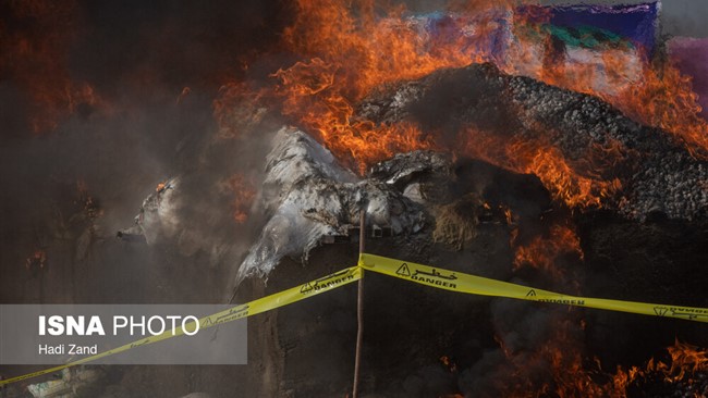 صبح امروز مراسم امحای ۲۰ تُن موادمخدر در تهران با حضور سردار احمدرضا رادان فرمانده انتظامی کل کشور و سردار عباسعلی محمدیان فرمانده انتظامی تهران بزرگ برگزار شد.