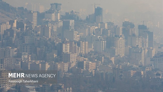 رئیس مرکز روابط عمومی وزارت بهداشت درخصوص تعطیل نشدن مدارس تهران با وجود افزایش آلودگی هوا در این کلانشهر دست به افشاگری زد.