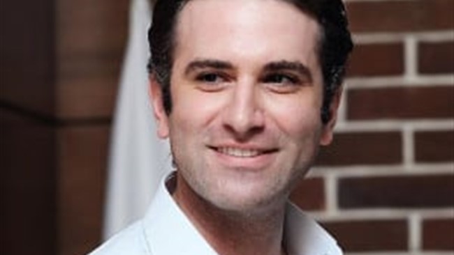 قاب تازه مهسا حجازی و هوتن شکیبا در پشت صحنه نمایش الیور توئیست در فضای مجازی پربازدید شد.