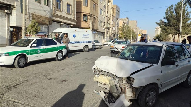 -حوالی ساعت ۷:۲۶ صبح امروز تصادف سه دستگاه خودروی حامل دانش آموزان به عنوان سرویس مدرسه که دو خودرو سرویس دانش آموزان دختر و یک خودرو سرویس دانش آموزان پسر به مرکز ارتباطات ۱۱۵ اورژانس استان تهران اعلام شد.