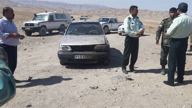 سخنگوی اورژانس استان تهران گفت: برخورد خودرو با دانش آموزان 4 مصدوم برجای گذاشت.