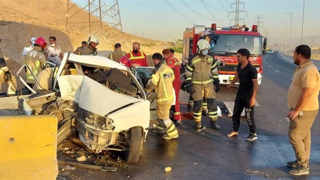 حادثه تلخی که چهار روز پیش در محور بیرجند -خوسف و محدوده دوربرگردان کویر تایر رخ داد، بار دیگر زنگ خطر ایمنی جاده‌ها را به صدا درآورد؛ حادثه‌ای که در اثر تخلف آشکار و ورود خلاف جهت یک خودروی سنگین به دوربرگردان، چهار نفر جان خود را از دست دادند و چند خانواده را برای همیشه داغدار کرد.