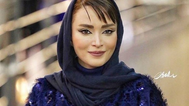 بهنوش طباطبایی با انتشار عکسی شاد و خوشحال کنار یک شتر در سفرش به جنوب بار دیگر توجه کاربران فضای مجازی را به خود جلب کرد.