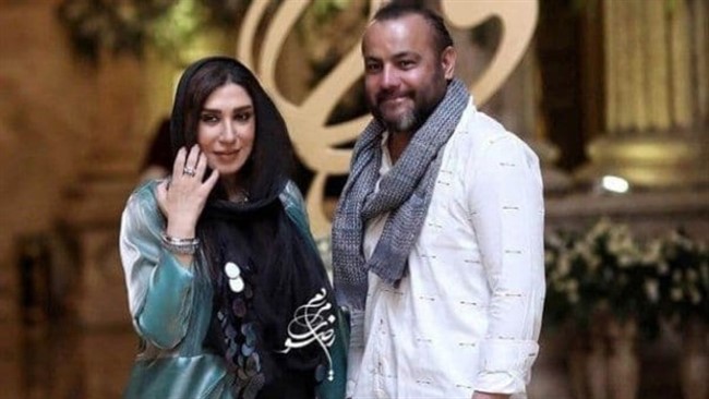 نسیم ادبی، بازیگر توانمند سینما و تلویزیون، با حضوری تازه در قاب مد بار دیگر نگاه‌ها را به‌سوی استایل شخصی‌اش جلب کرد. انتخاب لباسی بلند با طراحی مینیمال و رنگ مشکی یک‌دست، در کنار آرایش چشم پرقدرت و لب‌های قرمز، تصویری از تعادل میان جسارت و ظرافت را به نمایش گذاشته است؛ استایلی که هویت هنری، وقار زنانه و درک دقیق او از زبان مد را بازتاب می‌دهد.