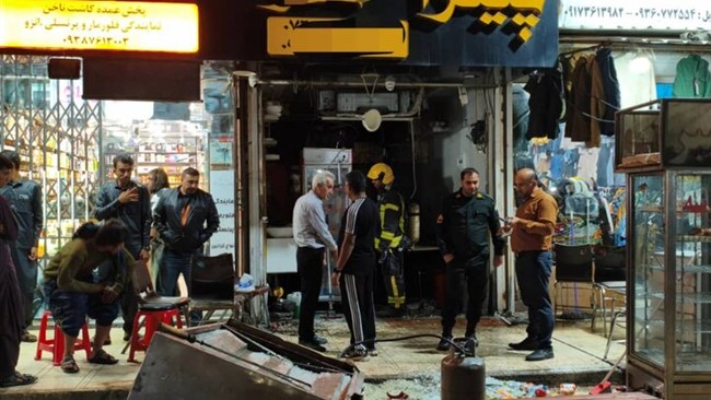 رئیس سازمان آتش‌نشانی و خدمات ایمنی شهرداری بندرعباس از وقوع انفجار در یک واحد پیتزافروشی در خیابان حافظ این شهر خبر داد.