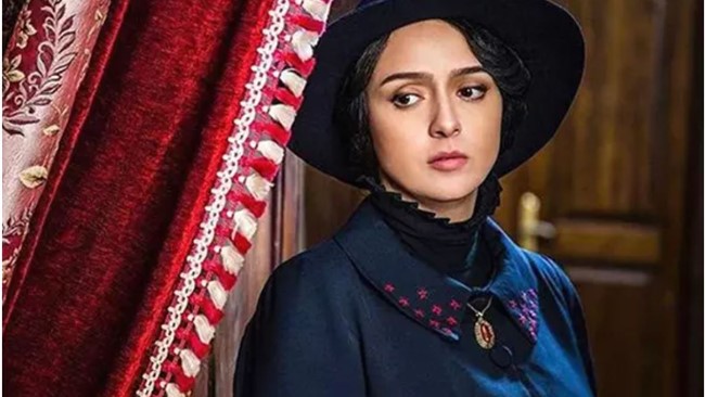 انتشار مستندی از ترانه علیدوستی بار دیگر نام او و بیماری‌اش را بر سر زبان‌ها انداخته است. این مستند با عنوان «ترانه» به بررسی آنچه از سال ۱۴۰۱ بر ترانه علیدوستی گذشت، شامل دستگیری و آزادی با وثیقه و بیماری‌اش، می‌پردازد و در تاریخ چهارشنبه سوم دی‌ماه ۱۴۰۴ از شبکه فارسی بی‌بی‌سی پخش شد.