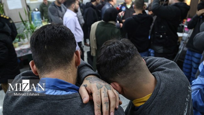 فرمانده انتظامی تهران بزرگ از دستگیری ۲۵۳ سارق و مالخر در ۴۸ ساعت گذشته خبر داد.