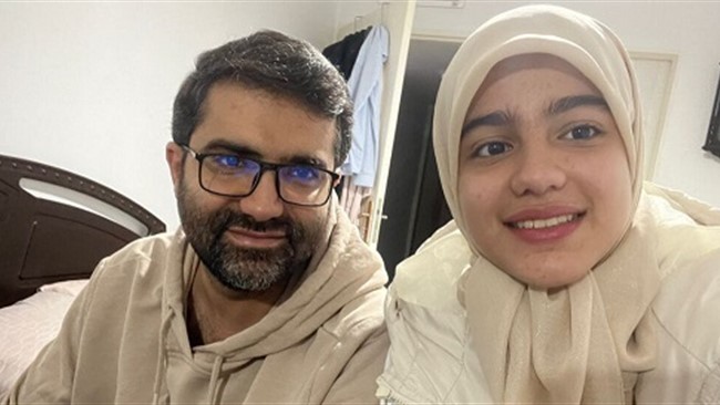 تصویری از حسنا سقاب اصفهانی فرزند معاون رئیس جمهور که اعضای بدنش اهدا شد را مشاهده می کنید.
خانواده اسماعیل سقاب اصفهانی، معاون رئیس‌ جمهوری و رئیس سازمان سیاست‌گذاری و مدیریت راهبردی انرژی، در تصادف یک خودروی تارا با یک کامیون در محور شریف‌آباد گرمسار دچار حادثه شدند.