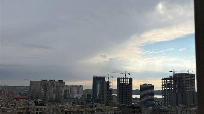 کارگروه مدیریت مصرف بهینه انرژی استان تهران اعلام کرد فردا چهارشنبه ۱۰ دی ماه تمام ادارات، مدارس، دانشگاه‌ها و بانک‌های استان تهران تعطیل است و این تصمیم به علت برودت هوا و در راستای تأمین انرژی اتخاذ شده است.