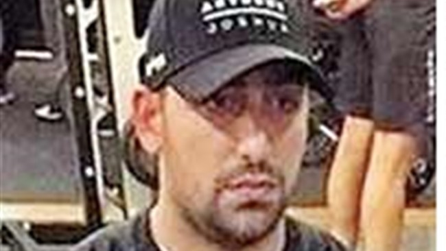 سینا قائمی، مربی شخصی آنتونی جاشوا قهرمان بوکس جهان، در تصادف رانندگی در ماشین بوکسور  بریتانیایی، جان باخت.