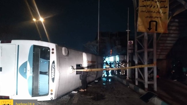 رییس پلیس‌راه استان کرمانشاه از واژگونی یک دستگاه اتوبوس در کمربندی شرقی کرمانشاه خبر داد و گفت: این حادثه ۱۵ مصدوم داشت.