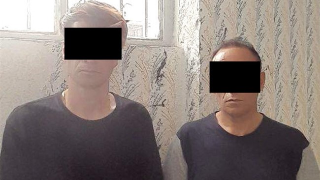 اعضای یک باند سرقت که به صندوق عقب خودروها دستبرد می زدند در حالی توسط عوامل گشت انتظامی به دام افتادند که سرکردگی آن را جوانی معروف به «موسرخه» به عهده داشت.