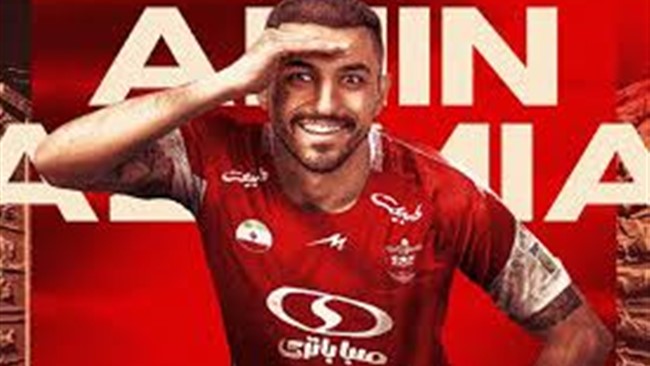 محمدامین کاظمیان قرار است قراردادی سه ساله با پرسپولیس امضا کند.
