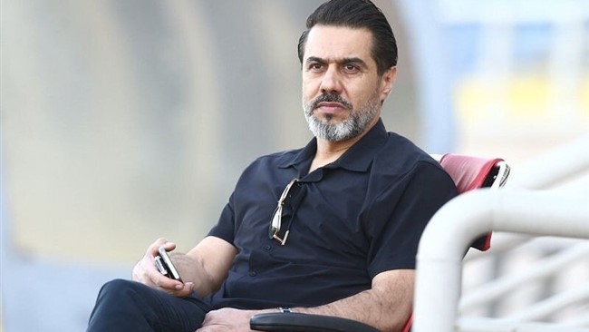 مدیر اجرایی باشگاه پرسپولیس اعلام کرد؛ دو شخصی که در جریان دیدار سرخپوشان مقابل خیبر به افشین پیروانی حمله کرده بودند، دستگیر شدند.