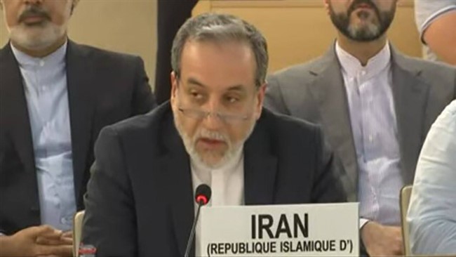 وزیر امور خارجه ایران گفت: رژیم اسرائیل بدون هیچ‌گونه دلیلی و با نقض تمام قوانین بین‌المللی، به تجاوز علیه ایران دست زد و ما مصمم به دفاع از حاکمیت خود هستیم.
