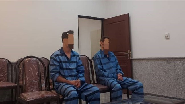 پرونده دو پسر جوان که متهم هستند پس از سوار کردن دو دختر نوجوان آنها را ربوده و مورد تعرض قرار داده‌اند، به دادگاه کیفری یک استان تهران رسید.