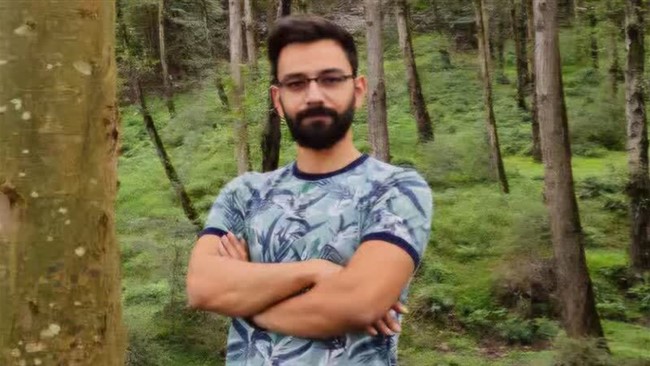 سرپرست بنیاد شهید و امور ایثارگران کاشان گفت: برادر بسیجی علی کباری یکی از جانبازان غیور که در جنگ ۱۲ روزه با رژیم صهیونیستی مجروح شده بود به شهادت رسید.