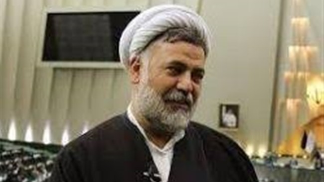حجت الاسلام والمسلمین حبیب برومند، نماینده اسبق شهرستان‌های پارس آباد، بیله‌سوار به دلیل بیماری درگذشت.