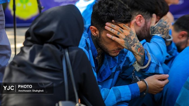 سرکلانتر دوم پلیس پیشگیری تهران بزرگ اعلام کرد: طرح دستگیری سارقان مسلح در حین ارتکاب جرم و سرقت خودرو توسط پلیس تهران اجرا شد.